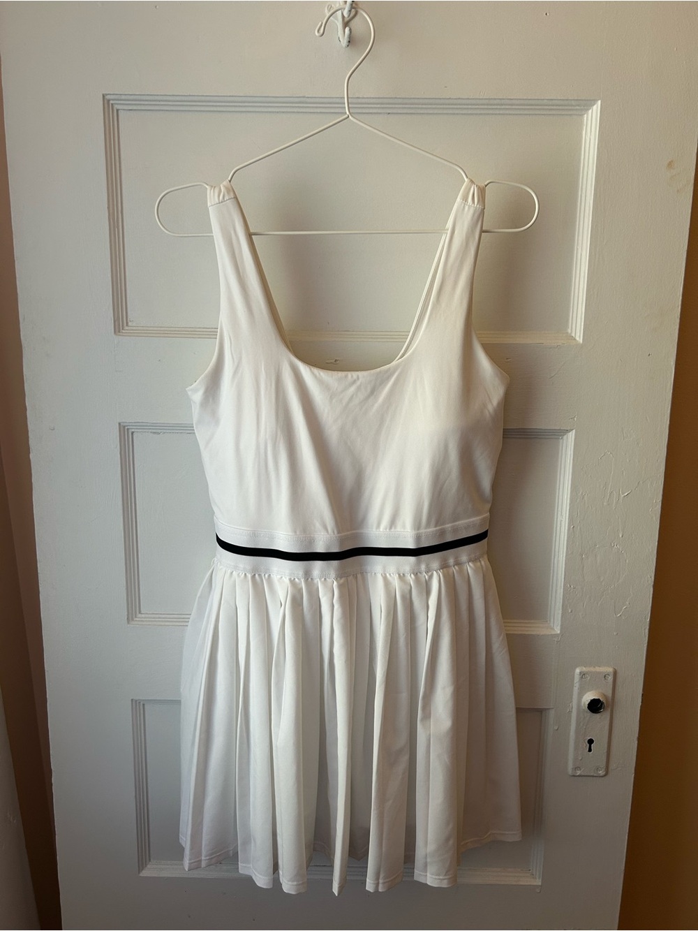 All in Motion White Scoop Neck Sleeveless Dress with Black Waist Stripe